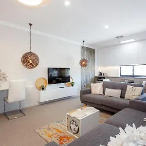 https://bambino-438.hotelsperth.org