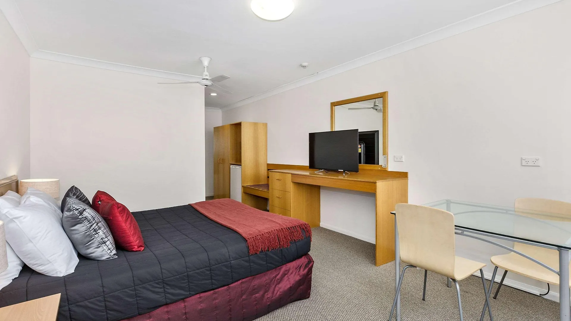 Comfort Inn Centrepoint Motel Lismore 3*,  Australia